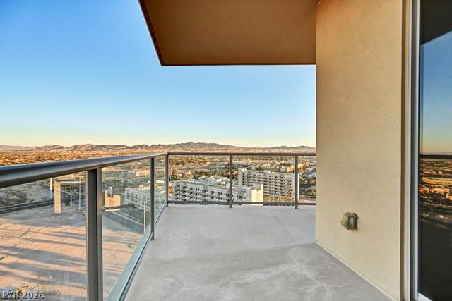 8255 Las Vegas Boulevard 2013, Las Vegas, NV 89123