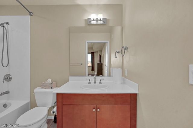 8255 Las Vegas Boulevard 2013, Las Vegas, NV 89123