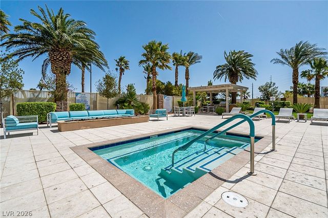 8255 Las Vegas Boulevard 2013, Las Vegas, NV 89123