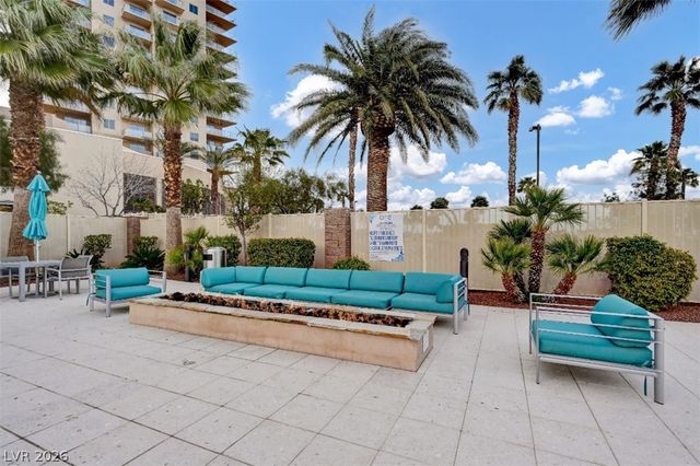 8255 Las Vegas Boulevard 2013, Las Vegas, NV 89123