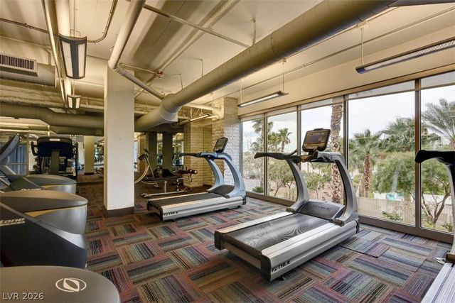 8255 Las Vegas Boulevard 2013, Las Vegas, NV 89123