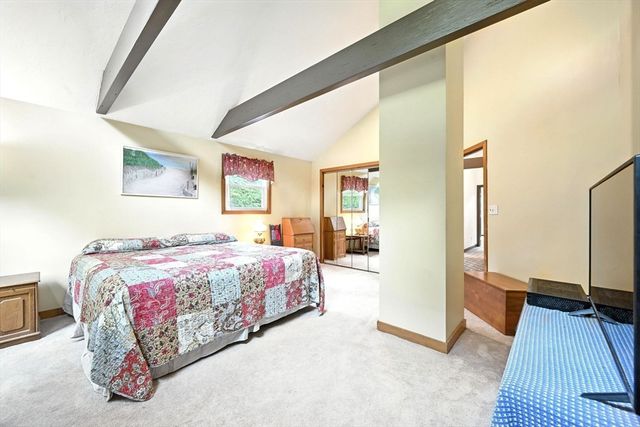 23 Westboro Rd, Upton, MA 01568