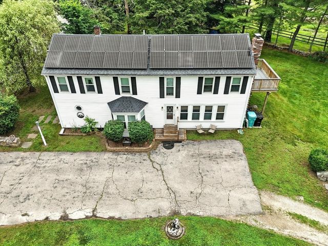 23 Westboro Rd, Upton, MA 01568
