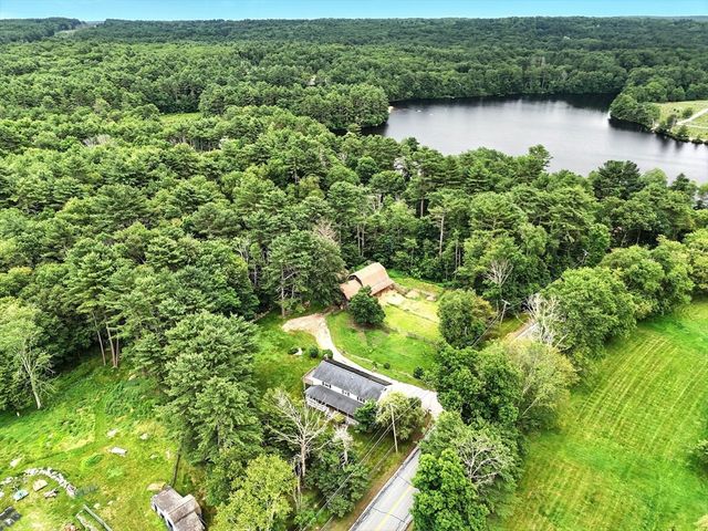 23 Westboro Rd, Upton, MA 01568