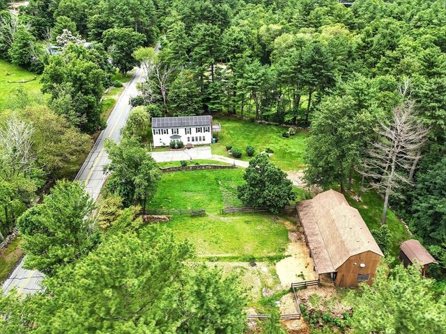 23 Westboro Rd, Upton, MA 01568