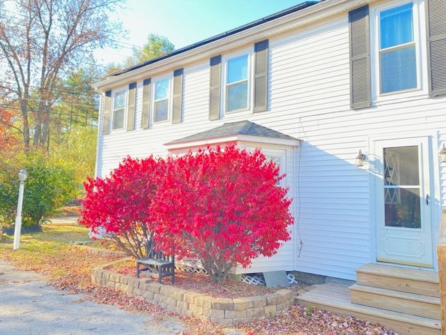 23 Westboro Rd, Upton, MA 01568