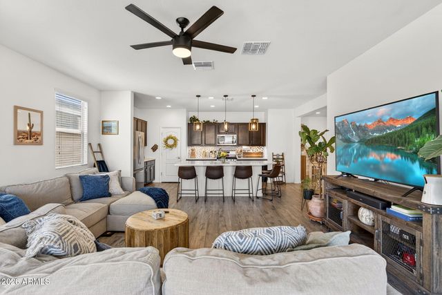 9440 W WILLOW BEND Lane, Phoenix, AZ 85037