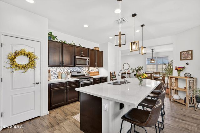 9440 W WILLOW BEND Lane, Phoenix, AZ 85037