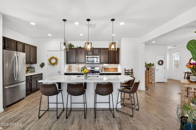 9440 W WILLOW BEND Lane, Phoenix, AZ 85037