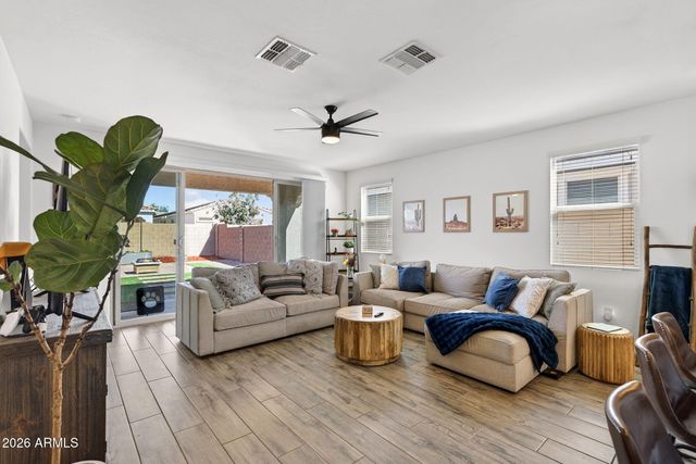 9440 W WILLOW BEND Lane, Phoenix, AZ 85037
