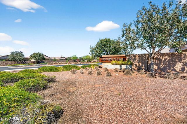 9440 W WILLOW BEND Lane, Phoenix, AZ 85037