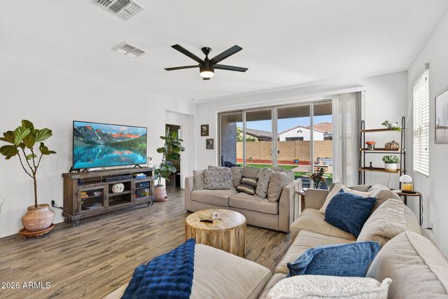9440 W WILLOW BEND Lane, Phoenix, AZ 85037