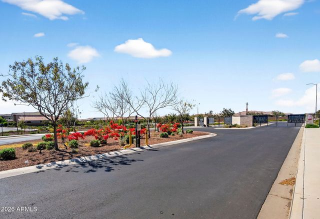 9440 W WILLOW BEND Lane, Phoenix, AZ 85037