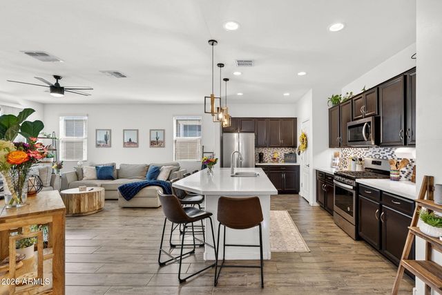 9440 W WILLOW BEND Lane, Phoenix, AZ 85037