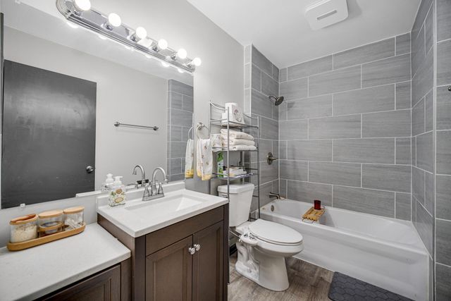 280 Mckinley Avenue, Hobart, IN 46342