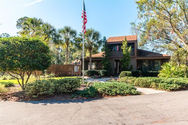 3 SOUTHBURY COURT, Palm Coast, FL 32137
