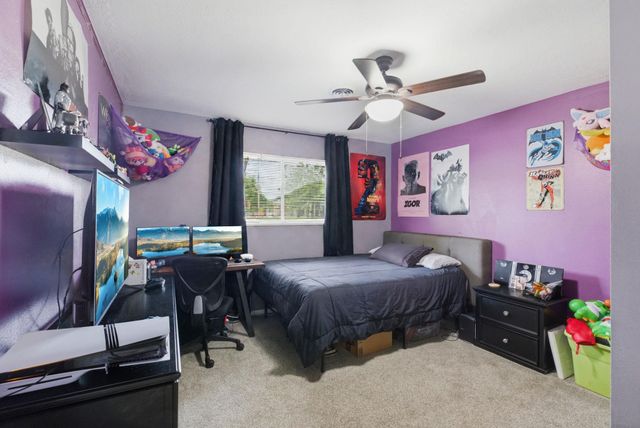 3902 Stillmeadow Drive, Bryan, TX 77802