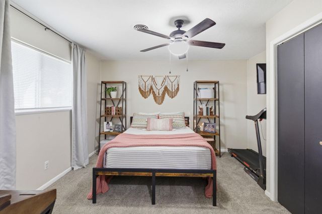 3902 Stillmeadow Drive, Bryan, TX 77802