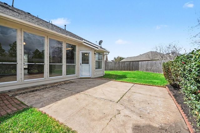 3406 Waterwind Court, Friendswood, TX 77546