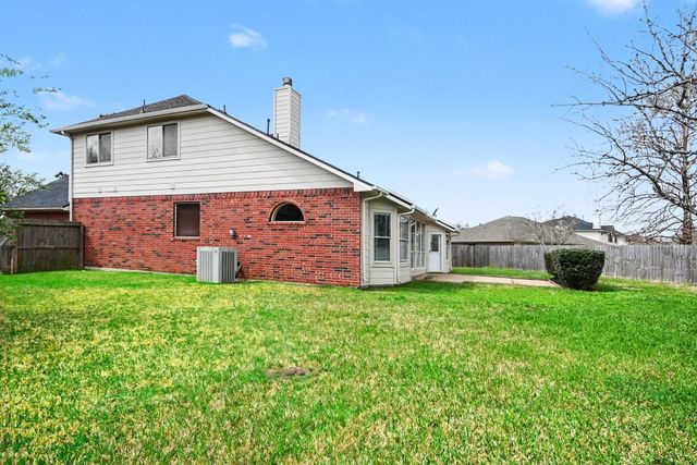 3406 Waterwind Court, Friendswood, TX 77546