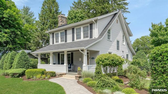 84 S Central Avenue, Ramsey, NJ 07446