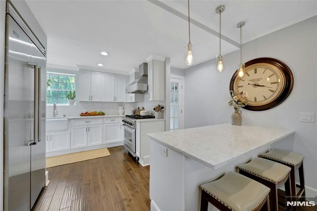 84 S Central Avenue, Ramsey, NJ 07446