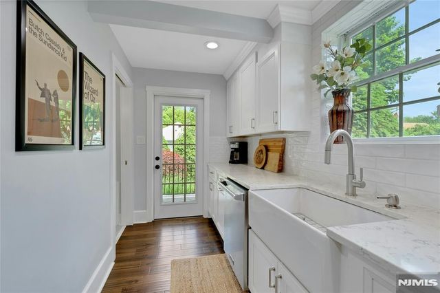 84 S Central Avenue, Ramsey, NJ 07446