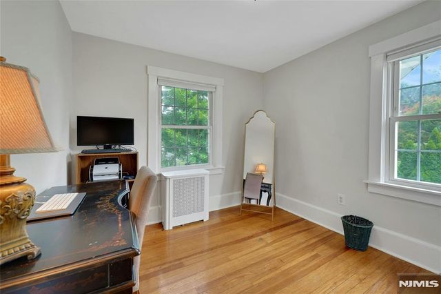 84 S Central Avenue, Ramsey, NJ 07446