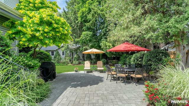 84 S Central Avenue, Ramsey, NJ 07446