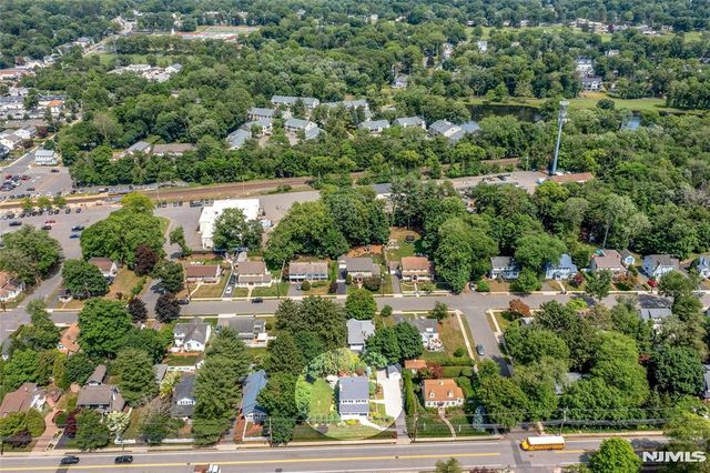 84 S Central Avenue, Ramsey, NJ 07446