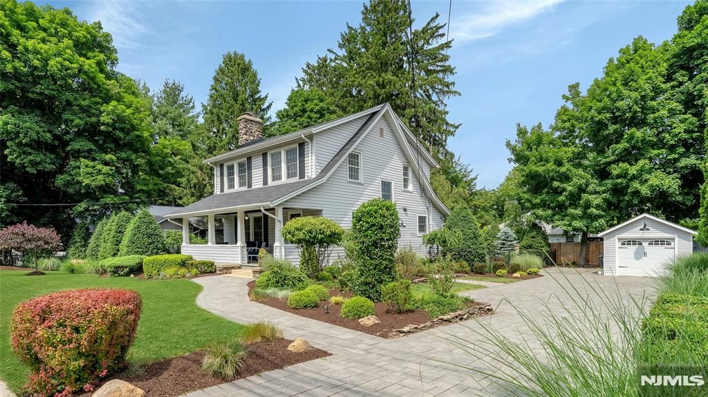 84 S Central Avenue, Ramsey, NJ 07446