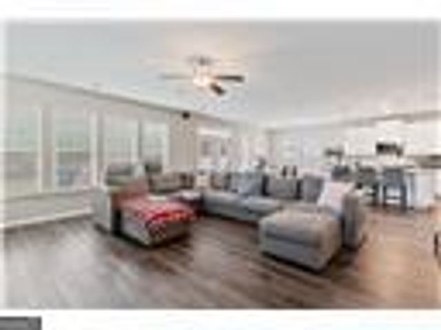 140 Clearwater Drive, Brunswick, GA 31523