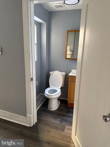 2332 N LAMBERT ST, Philadelphia, PA 19132