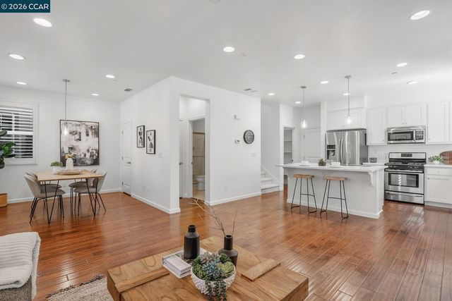 22640 Filbert St, Hayward, CA 94541