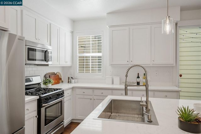 22640 Filbert St, Hayward, CA 94541