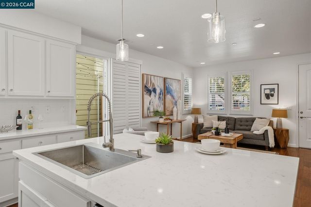 22640 Filbert St, Hayward, CA 94541