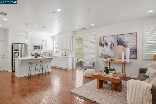 22640 Filbert St, Hayward, CA 94541