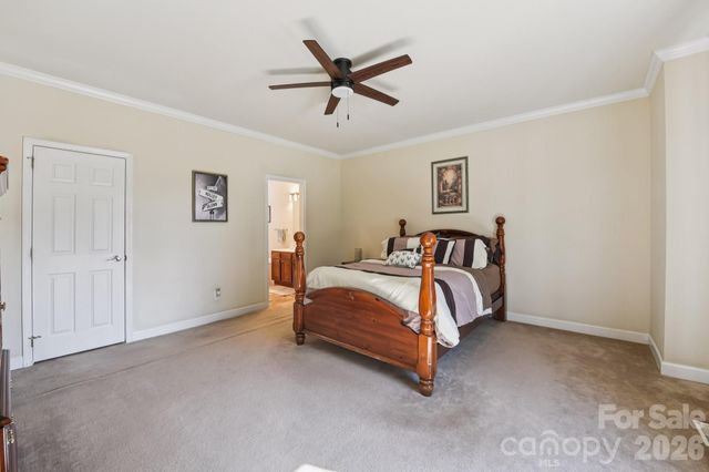 9484 Riviera Drive, Sherrills Ford, NC 28673