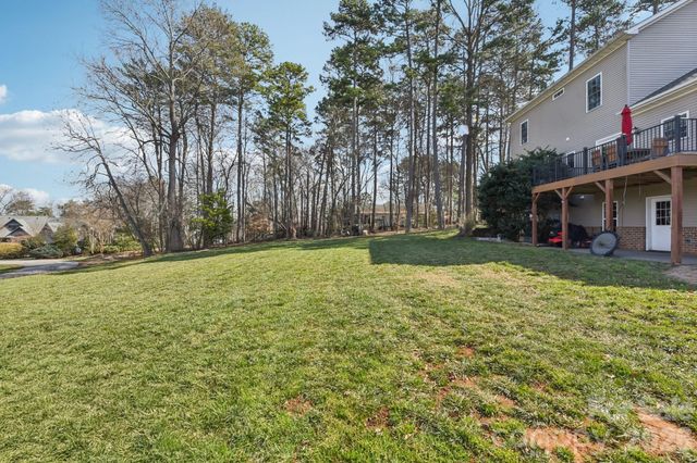 9484 Riviera Drive, Sherrills Ford, NC 28673