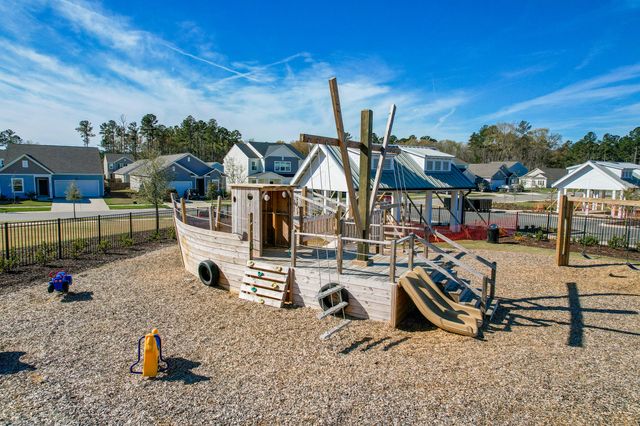 4395 Ocean Farm Drive, Summerville, SC 29485