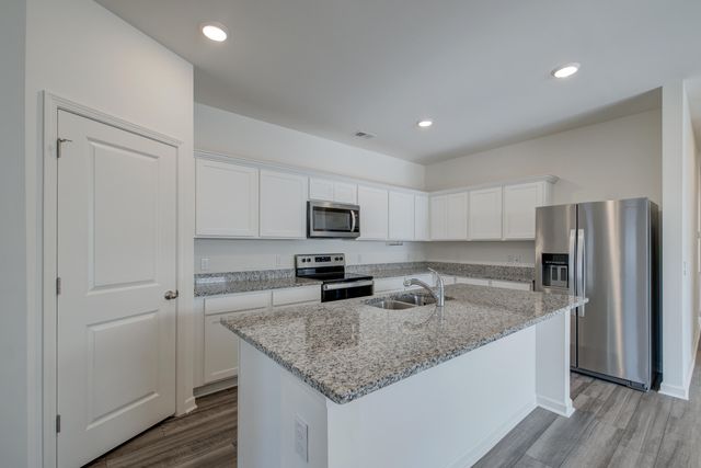 4395 Ocean Farm Drive, Summerville, SC 29485