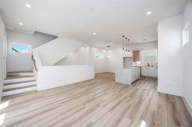 6735 Peerless Street A, Houston, TX 77021