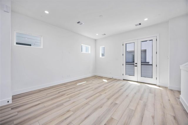 6735 Peerless Street A, Houston, TX 77021