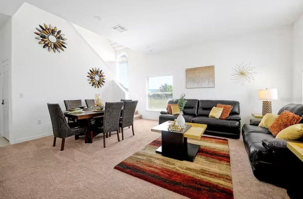Image 3 of property listing at 559 CADIZ LOOP, Davenport, FL 33837