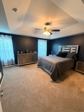 2527 Huntleigh Lane, Woodridge, IL 60517