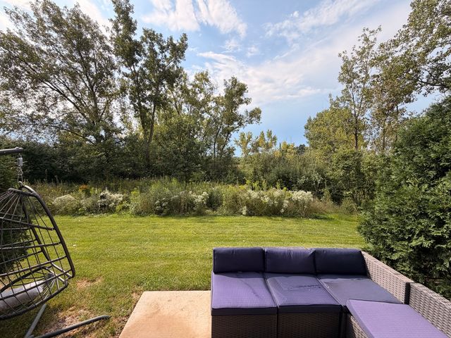 2527 Huntleigh Lane, Woodridge, IL 60517