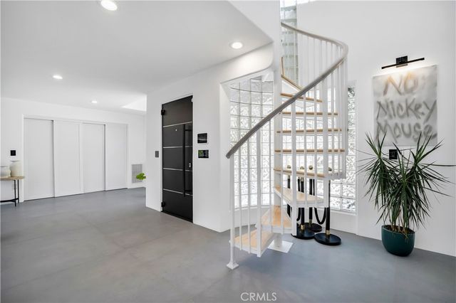 19246 Rosita Street, Tarzana, CA 91356