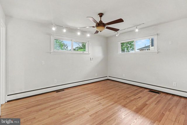 604 ROBERT ST, Mechanicsburg, PA 17055