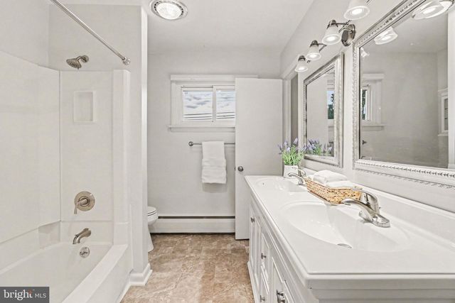 604 ROBERT ST, Mechanicsburg, PA 17055