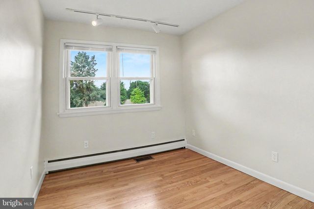 604 ROBERT ST, Mechanicsburg, PA 17055